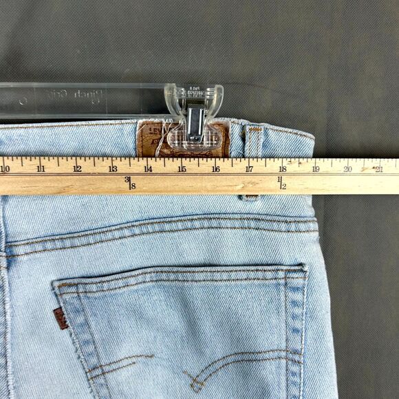 Levi's 540 Jeans Men's 40 X 34 Blue Denim Medium Wash 5-Pockets Straight Leg - Picture 8 of 9